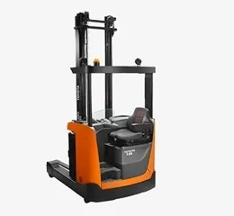 Empilhadeira Retrátil - de 1,2 a 1,6 T