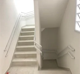 Corrimão de Parede Duplo em Alumínio