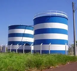 Reservatório Apoiado com Fundo Reto