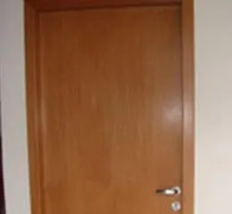 Porta de Madeira Acústica (Anti-Ruído)