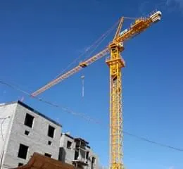 Gruas e Elevadores Cremalheira Avant