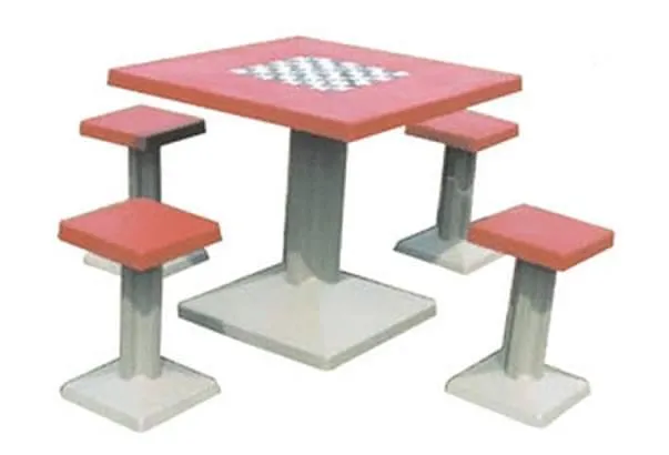 Linha de Mesas e Bancos