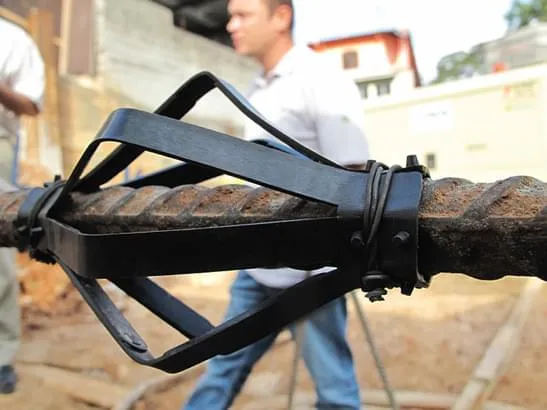 Centralizador de Chumbador CB (Carambola)