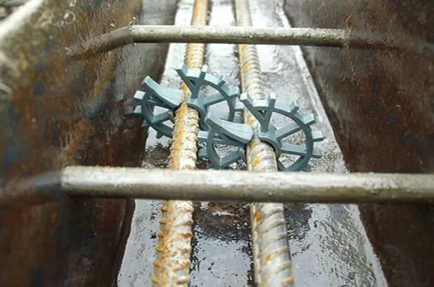 Distanciador Circular para Postes - RA