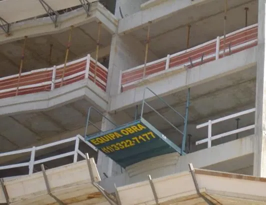 Plataforma para Descarga no Andar