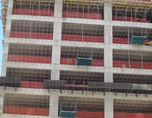 Plataforma para Descarga no Andar