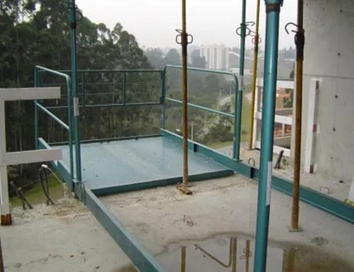 Plataforma para Descarga no Andar