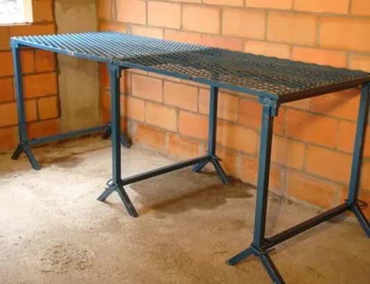 Cavalete Regulável e Plataforma