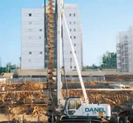 Perfuratriz Casagrande CFA 25