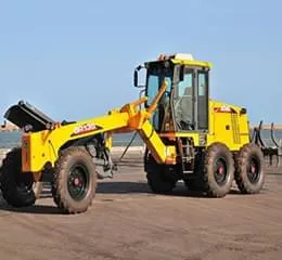 Motoniveladora GR135