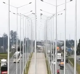 Poste Cônico Curvo Duplo Metalsinter