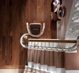 Cadeira Escada Curva Starla 260