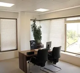         Pisos Elevados para Escritórios