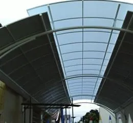 Polyclear – Policarbonato Alveolar