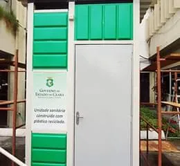 Banheiro de Plástico Reciclado