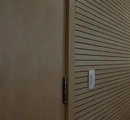 Painel Novara 32 - Revestido com Madeira de Lei