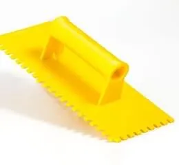 Desempenadeira Plástica Dentada 