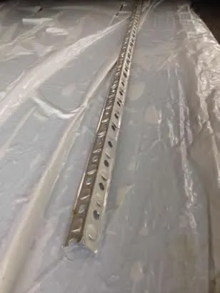 Perfil De Alumínio / Canto De Massa A 056