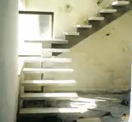 Escada Viga Central - L 