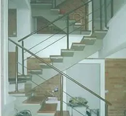 Escada Viga Central - U