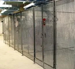 Materiais elétricos e serralheria em geral