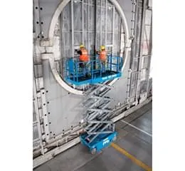 Plataforma Tipo Tesoura Autopropelida GS™-2646 AV