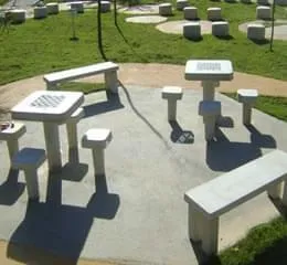 Mesas com bancos M80Q, M80QPA, M80QPI e B80Q