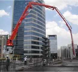 Mastro Hidráulico de Distribuição de Concreto “Placing Boom”