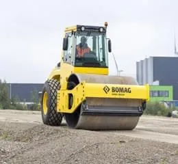                              Rolo Compactador BW 214 DH-4