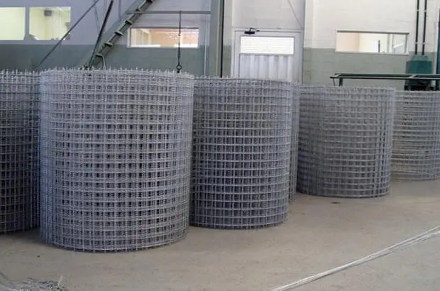 Tela Quadriculada Ondulada