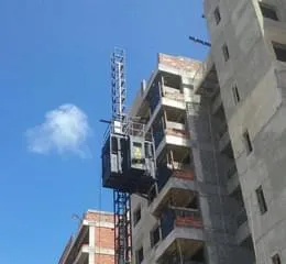 Elevador Cremalheira Simples ou Duplo – Raio Equipamentos