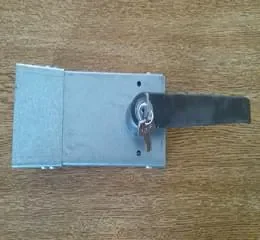 Fechadura de Sobrepor com Chave para Dentro