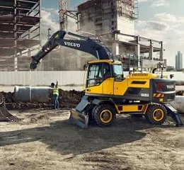 Escavadeira de Rodas EW205D