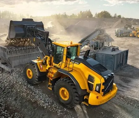 Carregadeira de Rodas L220H