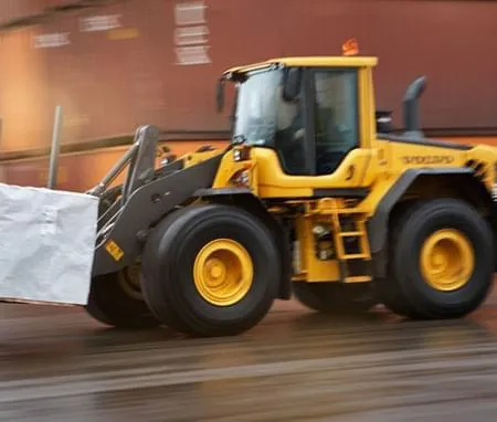 Carregadeira de Rodas L120F