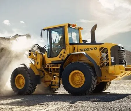 Carregadeira de Rodas L90F