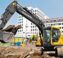 Escavadeira EC140B Prime