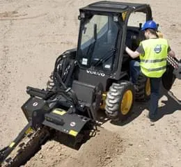 Minicarregadeira MC85C