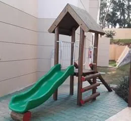 Brinquedo Samurai com Telhado