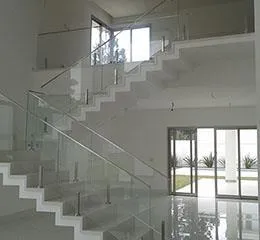 Guarda-corpo de Alumínio e Vidro