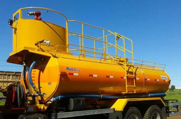 Tanques Móveis de Aço Carbono e Inox
