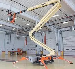 Plataforma de Lança Compacta e com Esteira X770AJ