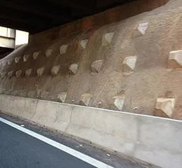 Tirantes e Solo grampeado