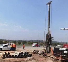 Serviço Estacas Raiz