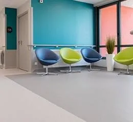 Piso vinílico em manta heterogêneo ACE Taralay Premium