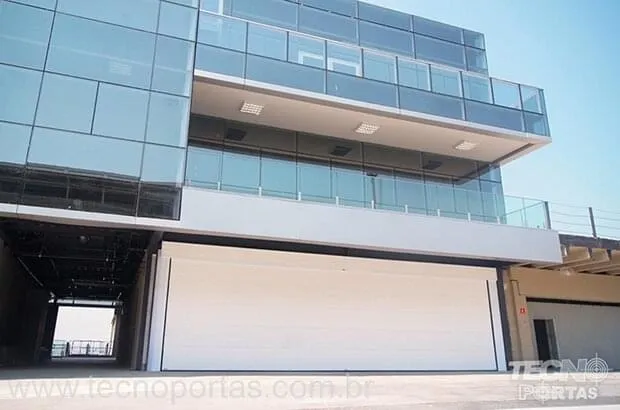 Porta Seccionada Comercial