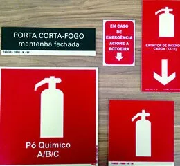 Sinalização de Emergência Fotoluminescente 