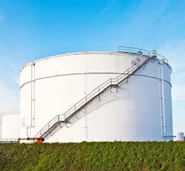 Reservatório Metálico e Abrigo