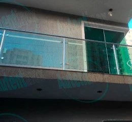 Guarda-Corpo Vidro e Inox 