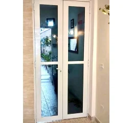 Porta Alumínio e Vidro com 2 Folhas e Travessa 